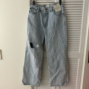 A&F 90’s Relaxed Jeans Sz 27 extra short, Brand New